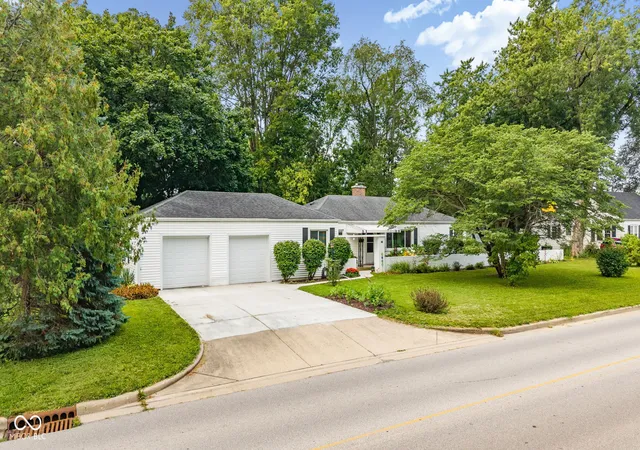 Single family home for sale at 121 W Camp St, Lebanon, IN 46052 | MLS# 22119148