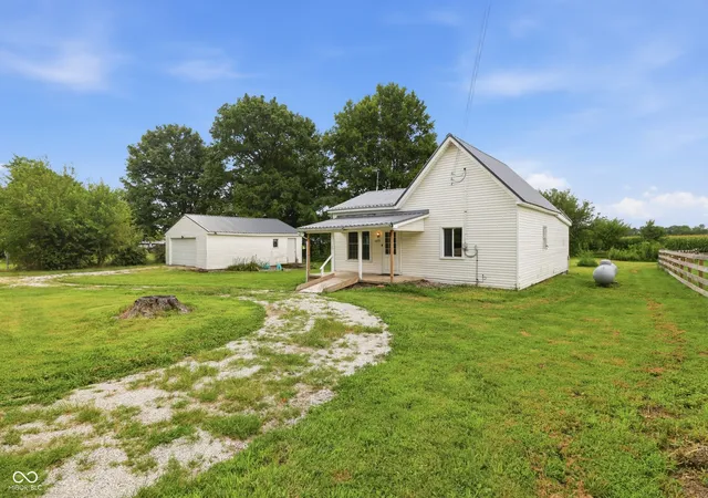 Photo 3 of Sale Pending at 6673 N Old State Rd 55, Wingate, IN 47994 | MLS# 22119163 | Listing updated on 2026-09-22