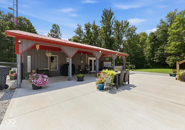 Photo 4 of Single family home for sale at 3794 W County Rd 100 S, Holton, IN 47023 | MLS# 22119186 | Listing updated on 2026-09-10