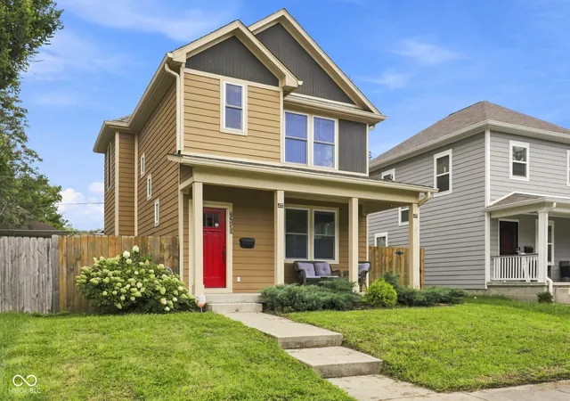Photo 2 of Sale Pending at 3123 Broadway St, Indianapolis, IN 46205 | MLS# 22119338 | Listing updated on 2026-10-27