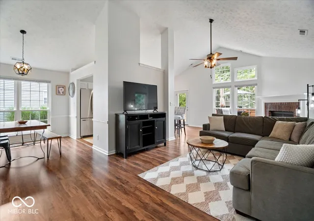 Photo 3 of Single family home for sale at 11546 Jamestown Dr W, Fishers, IN 46038 | MLS# 22119416 | Listing updated on 2026-09-30