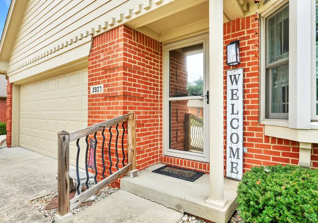Photo 3 of Sale Pending at 2927 Colony Lake W Dr, Plainfield, IN 46168 | MLS# 22119423 | Listing updated on 2026-09-21