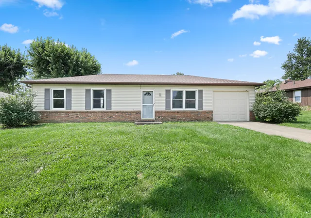 Photo 1 of Single family home for sale at 8824 N Miami Ridge Rd, Columbus, IN 47201 | MLS# 22119466 | Listing updated on 2026-09-11