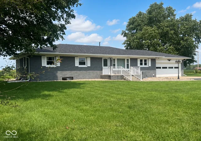 Photo 3 of Single family home for sale at 310 Murnan Ln, Fairland, IN 46126 | MLS# 22119543 | Listing updated on 2026-10-04