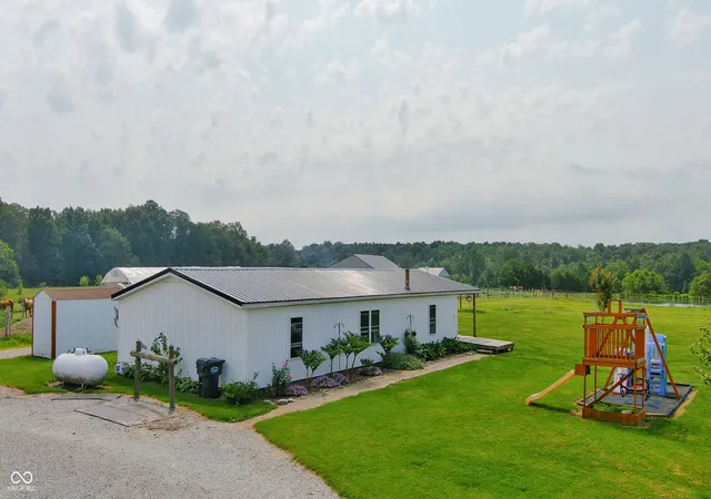 Photo 3 of Manufactured home for sale at 6875 E County Rd 1100 N, Butlerville, IN 47223 | MLS# 22119677 | Listing updated on 2026-10-09