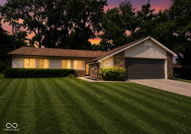 Photo 2 of Single family home for sale at 5928 Dollar Hide S Rd, Indianapolis, IN 46221 | MLS# 22119712 | Listing updated on 2026-09-10