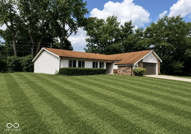 Photo 3 of Single family home for sale at 5928 Dollar Hide S Rd, Indianapolis, IN 46221 | MLS# 22119712 | Listing updated on 2026-09-10