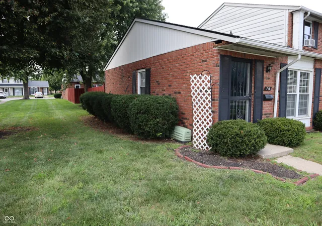 Photo 2 of Single family home for sale at 718 Ferndale Ct, Indianapolis, IN 46227 | MLS# 22119741 | Listing updated on 2026-09-10