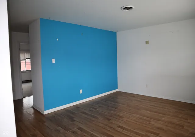 Photo 3 of Single family home for sale at 718 Ferndale Ct, Indianapolis, IN 46227 | MLS# 22119741 | Listing updated on 2026-09-10
