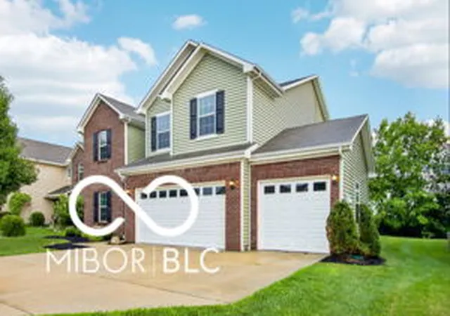 Photo 3 of Single family home for sale at 867 Ogala Dr, Westfield, IN 46074 | MLS# 22119906 | Listing updated on 2026-09-30