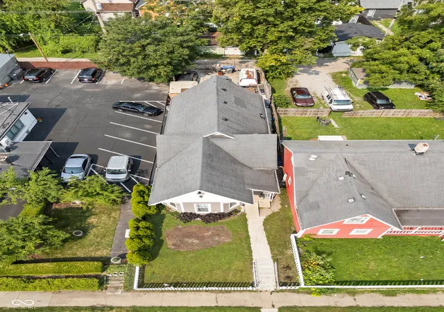 Photo 4 of Sale Pending at 1446 S Meridian, Indianapolis, IN 46225 | MLS# 22119975 | Listing updated on 2026-09-25