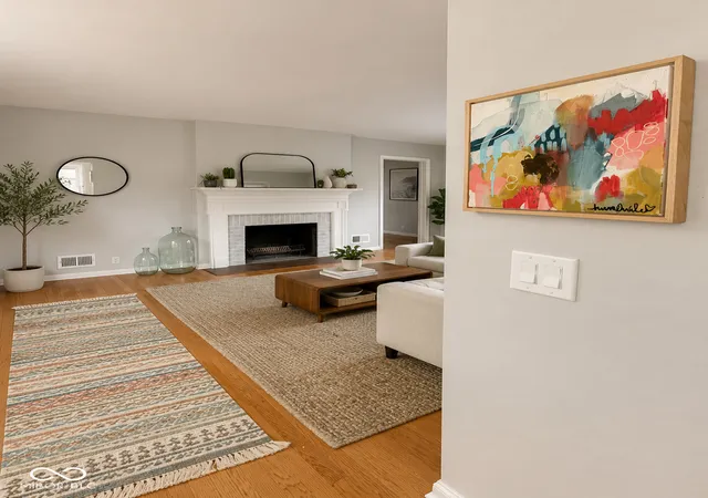 Photo 2 of Single family home for sale at 5863 Kingsley Dr, Indianapolis, IN 46220 | MLS# 22120004 | Listing updated on 2026-10-08