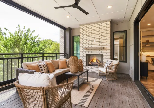 Photo 4 of Sale Pending at 728 N Pawnee Rd #Suite 200, Carmel, IN 46032 | MLS# 22120058 | Listing updated on 2026-09-15