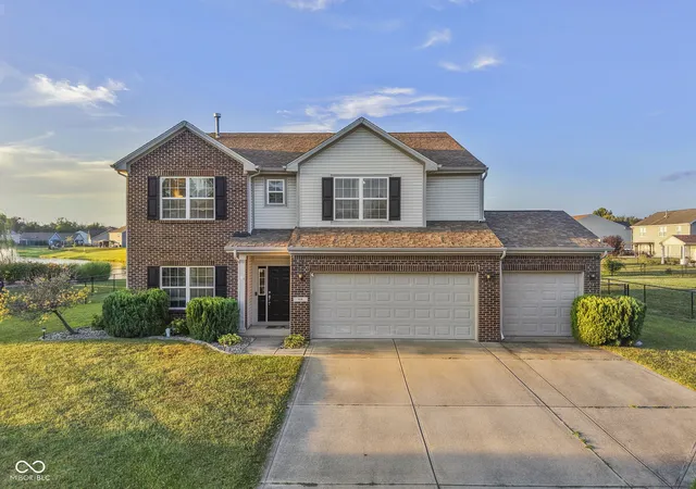 Photo 1 of Single family home for sale at 88 Vermilian Dr, Whiteland, IN 46184 | MLS# 22120186 | Listing updated on 2026-09-15