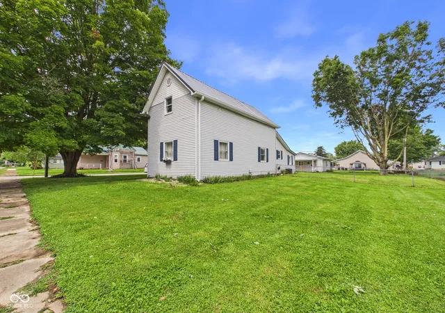 Photo 1 of Sale Pending at 558 Central Ave, Middletown, IN 47356 | MLS# 22120286 | Listing updated on 2026-09-15