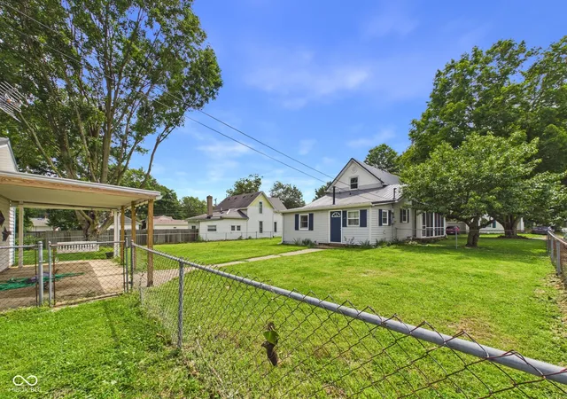 Photo 3 of Sale Pending at 558 Central Ave, Middletown, IN 47356 | MLS# 22120286 | Listing updated on 2026-09-15