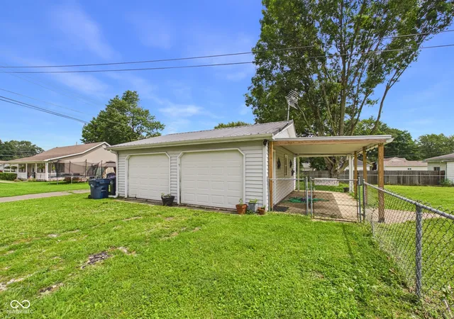 Photo 3 of Sale Pending at 558 Central Ave, Middletown, IN 47356 | MLS# 22120286 | Listing updated on 2026-09-15