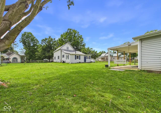 Photo 4 of Sale Pending at 558 Central Ave, Middletown, IN 47356 | MLS# 22120286 | Listing updated on 2026-09-15