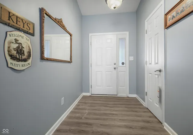 Photo 3 of Single family home for sale at 3207 Knobstone Ln, Indianapolis, IN 46203 | MLS# 22120299 | Listing updated on 2026-10-25