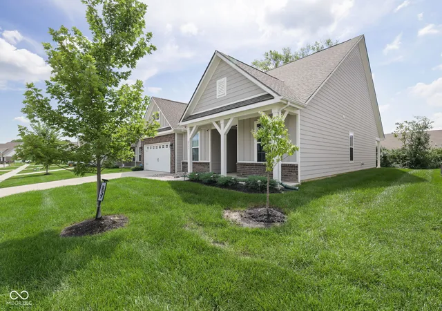 Photo 1 of Single family home for sale at 2537 Riviera Pl, Greenwood, IN 46143 | MLS# 22120374 | Listing updated on 2026-09-12