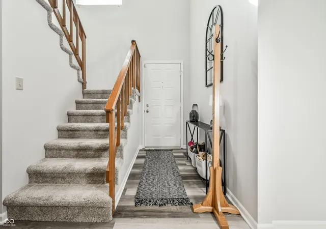 Photo 3 of Single family home for sale at 7730 Holw Ridge Cir, Indianapolis, IN 46256 | MLS# 22120431 | Listing updated on 2026-10-06