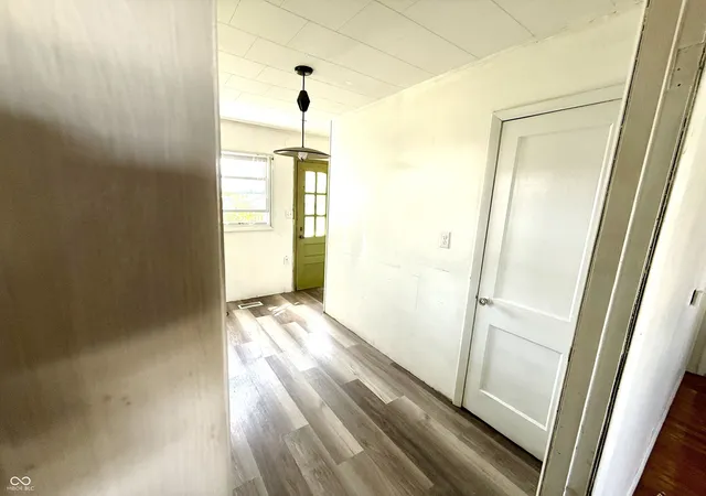 Photo 3 of Single family home for sale at 135 W South B St, Gas City, IN 46933 | MLS# 22120474 | Listing updated on 2026-09-25