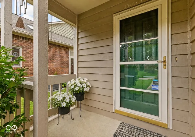 Photo 3 of Single family home for sale at 6935 Steinmeier Dr W, Indianapolis, IN 46220 | MLS# 22120505 | Listing updated on 2026-10-27