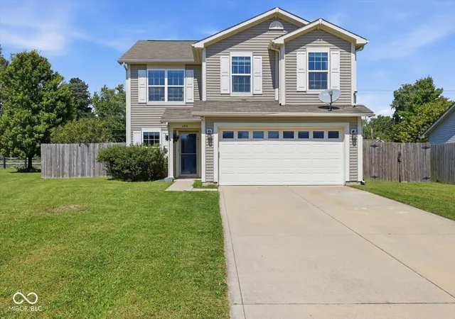 Photo 3 of Sale Pending at 604 Reed Ct, Greenfield, IN 46140 | MLS# 22120570 | Listing updated on 2026-09-12