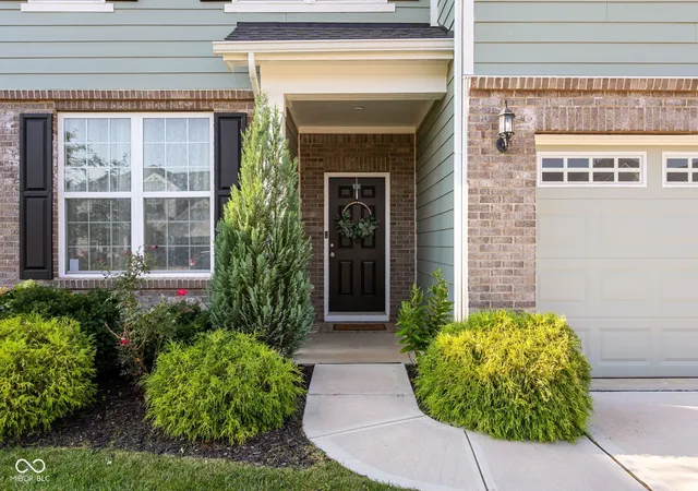 Photo 3 of Single family home for sale at 5349 Veranda Dr, Noblesville, IN 46062 | MLS# 22120586 | Listing updated on 2026-09-15