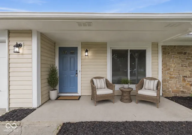 Photo 3 of Sale Pending at 3242 Cherry Lake Rd, Indianapolis, IN 46235 | MLS# 22120592 | Listing updated on 2026-09-30