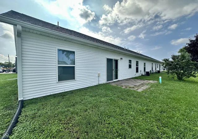 Photo 3 of House for sale at 406 S Lincoln Ave, Fowler, IN 47944 | MLS# 22120756 | Listing updated on 2026-09-14