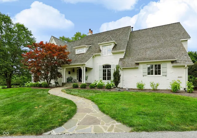 Photo 3 of Mansion for sale at 8437 E 500 South, Zionsville, IN 46077 | MLS# 22121018 | Listing updated on 2026-10-06
