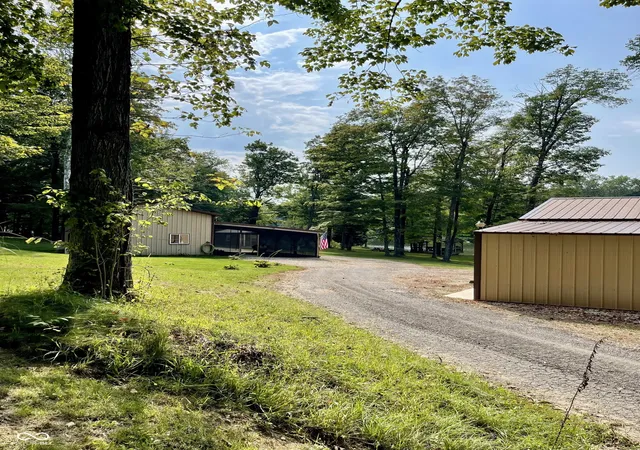 Photo 3 of Single family home for sale at 5098 State Hwy 67, Gosport, IN 47433 | MLS# 22121053 | Listing updated on 2026-09-10