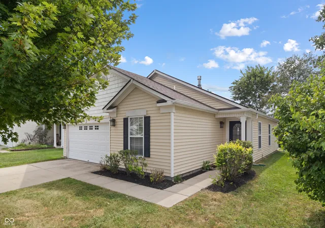 Photo 2 of Sale Pending at 9685 W Stargazer, Pendleton, IN 46064 | MLS# 22121127 | Listing updated on 2026-09-15