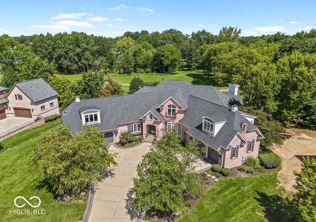 Photo 3 of Sale Pending at 15390 Whistling Ln, Carmel, IN 46033 | MLS# 22121174 | Listing updated on 2026-09-24