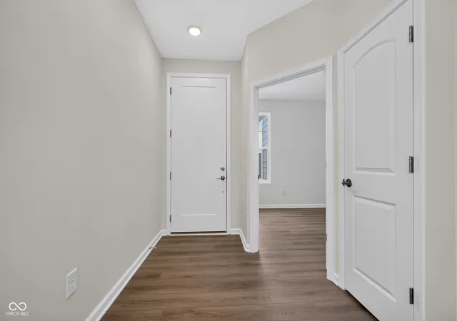 Photo 3 of Single family home for sale at 3200 Balsamroot Dr, Greenwood, IN 46143 | MLS# 22121357 | Listing updated on 2026-10-02