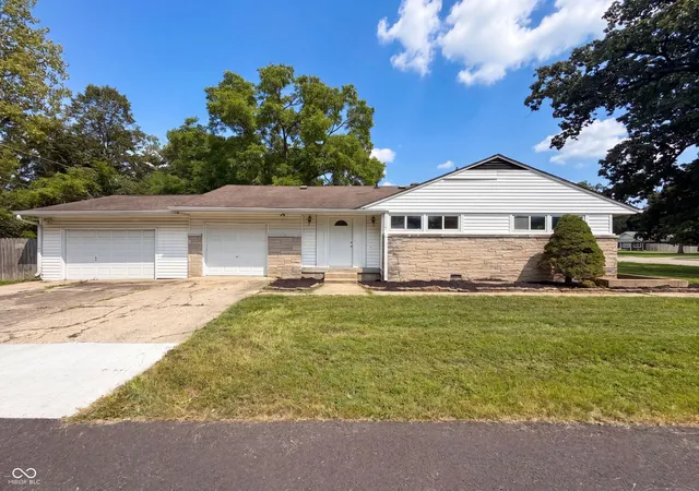 Photo 1 of Sale Pending at 3202 N Arlington Ave, Indianapolis, IN 46218 | MLS# 22121435 | Listing updated on 2026-10-08