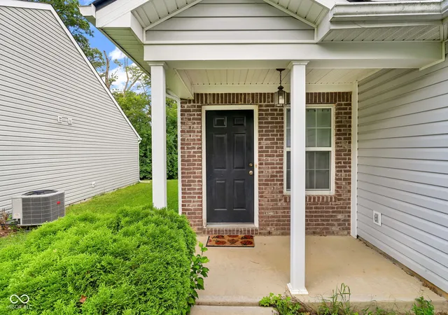 Photo 2 of Single family home for sale at 11412 Long Lake, Indianapolis, IN 46235 | MLS# 22121451 | Listing updated on 2026-10-01