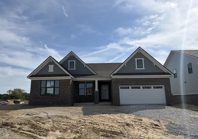 Photo 1 of Single family home for sale at 2311 Red Squirrel Wy, Zionsville, IN 46077 | MLS# 22121524 | Listing updated on 2026-10-07