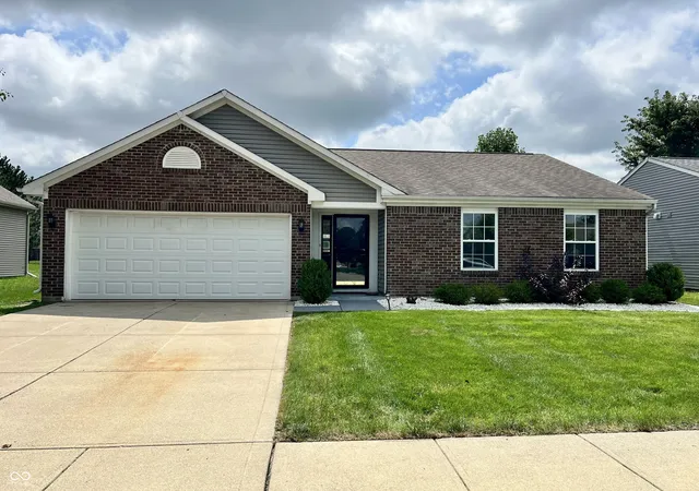 Photo 2 of Single family home for sale at 6815 W Odessa Wy, Mc Cordsville, IN 46055 | MLS# 22121534 | Listing updated on 2026-10-05