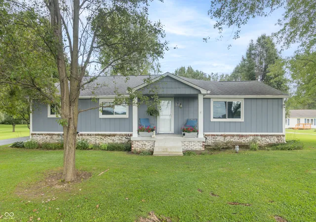 Single family home for sale at 5761 S State Rd 9, Fountaintown, IN 46130 | MLS# 22121601