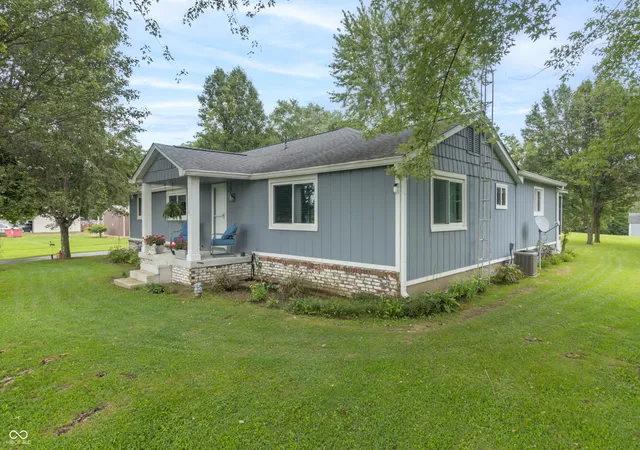 Photo 2 of Single family home for sale at 5761 S State Rd 9, Fountaintown, IN 46130 | MLS# 22121601 | Listing updated on 2026-10-07