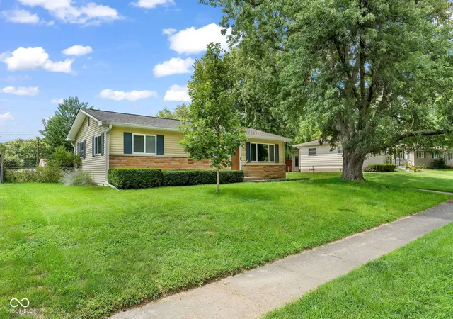 Photo 2 of Single family home for sale at 3230 Redwood Dr, Indianapolis, IN 46227 | MLS# 22121824 | Listing updated on 2026-09-30