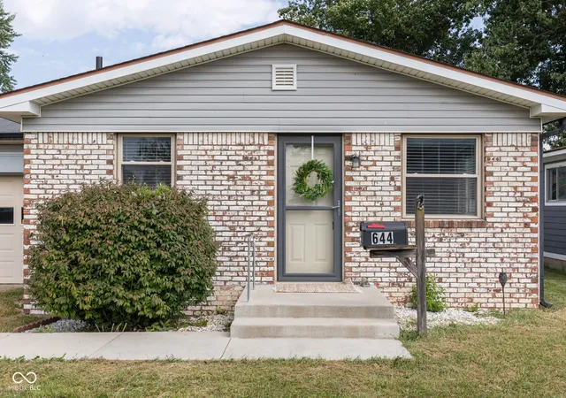 Photo 3 of Single family home for sale at 644 South St, Noblesville, IN 46060 | MLS# 22121895 | Listing updated on 2026-09-24
