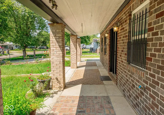 Photo 3 of Single family home for sale at 2325 N Webster Ave, Indianapolis, IN 46219 | MLS# 22121897 | Listing updated on 2026-10-02