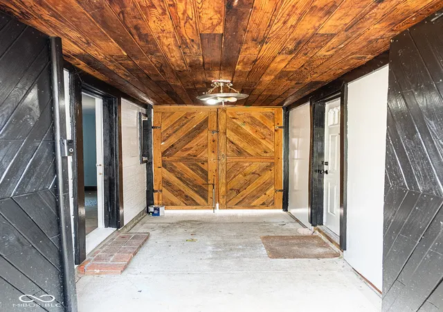 Photo 3 of Single family home for sale at 2325 N Webster Ave, Indianapolis, IN 46219 | MLS# 22121897 | Listing updated on 2026-10-22