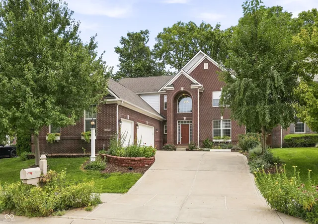 Photo 1 of Single family home for sale at 14195 Laura Vista Dr, Carmel, IN 46033 | MLS# 22121898 | Listing updated on 2026-09-24