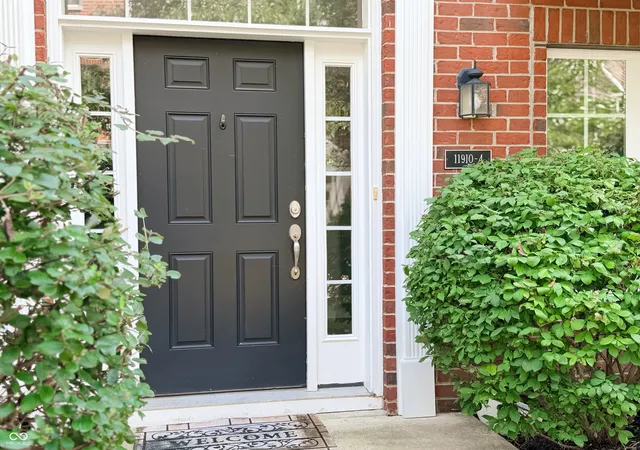 Photo 3 of Condo for sale at 11910 Riley Dr #4, Zionsville, IN 46077 | MLS# 22121951 | Listing updated on 2026-10-02