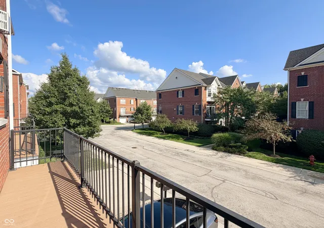 Photo 4 of Condo for sale at 11910 Riley Dr #4, Zionsville, IN 46077 | MLS# 22121951 | Listing updated on 2026-10-02