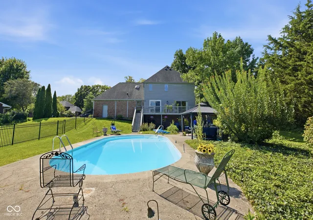Photo 3 of Single family home for sale at 3870 Coventry Wy, Carmel, IN 46033 | MLS# 22122018 | Listing updated on 2026-10-22